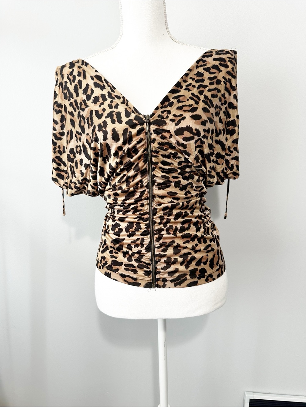 Express Leopard-Print Ruched Zip Front Top short sleeve size small Y2K